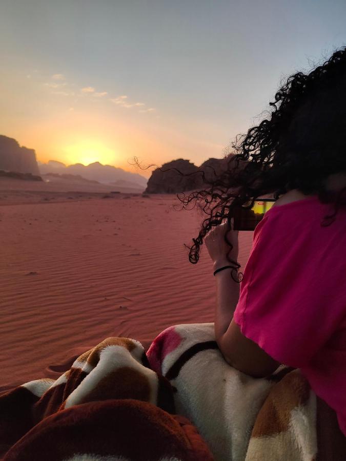 Rotana Camp Hotell Wadi Rum Exteriör bild