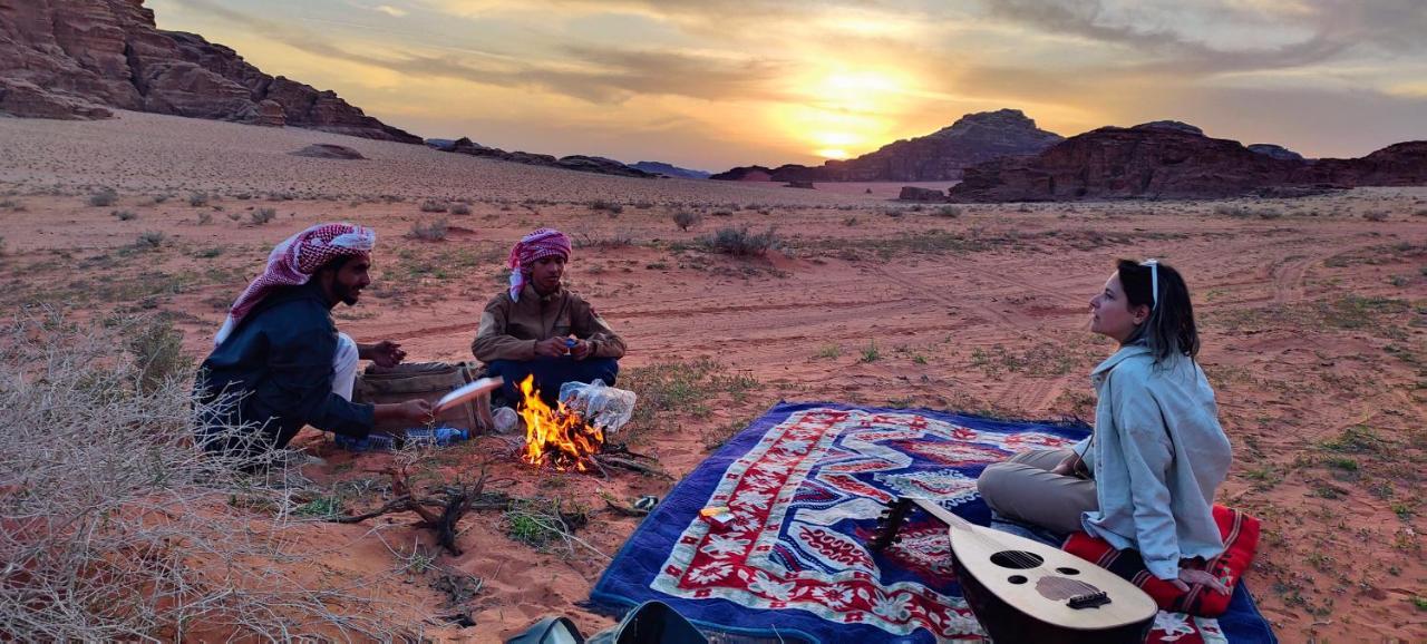 Rotana Camp Hotell Wadi Rum Exteriör bild