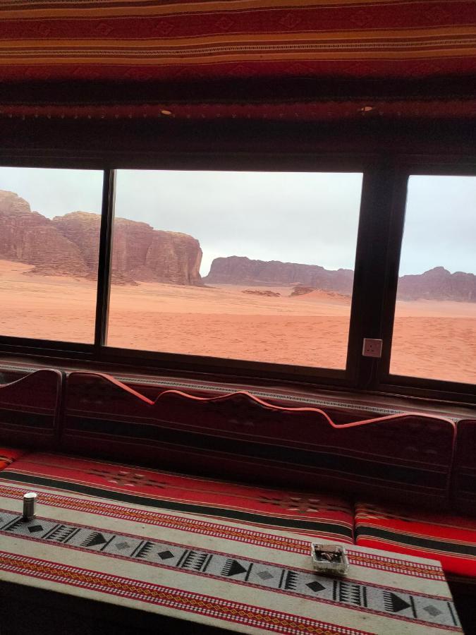 Rotana Camp Hotell Wadi Rum Exteriör bild