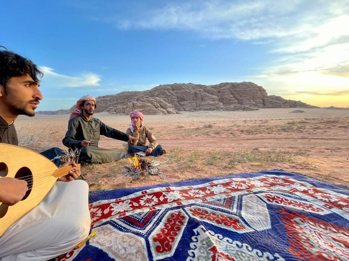 Rotana Camp Hotell Wadi Rum Exteriör bild