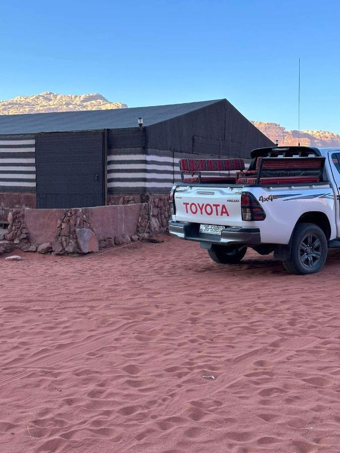 Rotana Camp Hotell Wadi Rum Exteriör bild
