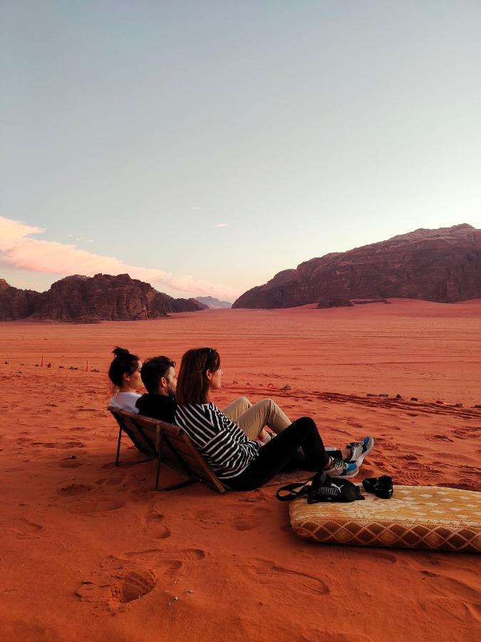 Rotana Camp Hotell Wadi Rum Exteriör bild
