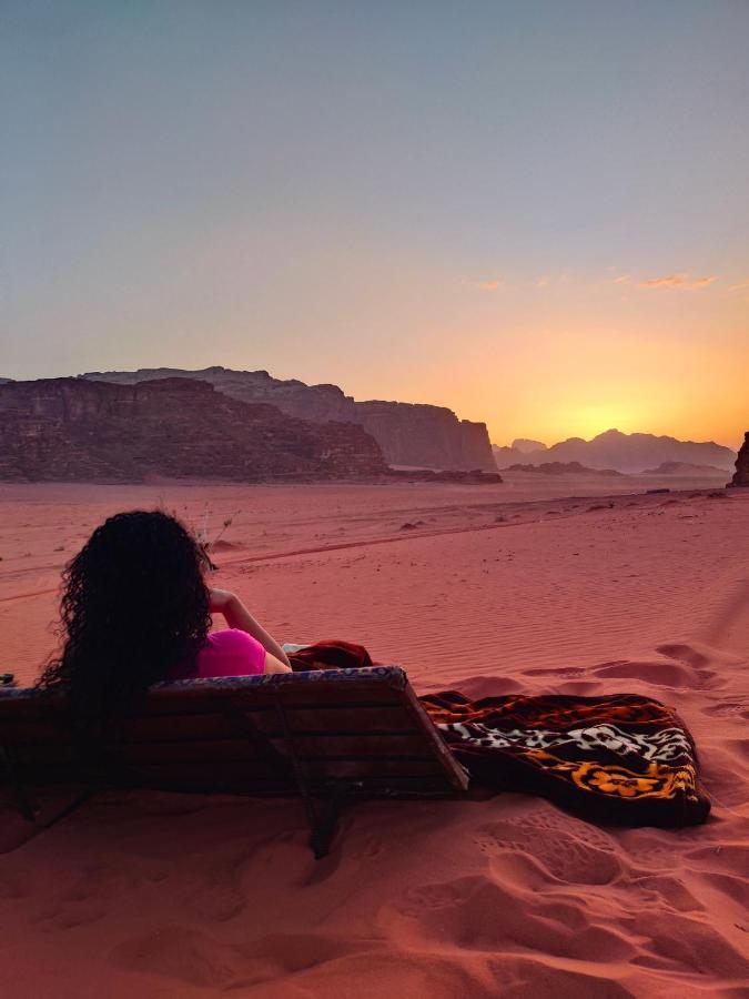Rotana Camp Hotell Wadi Rum Exteriör bild