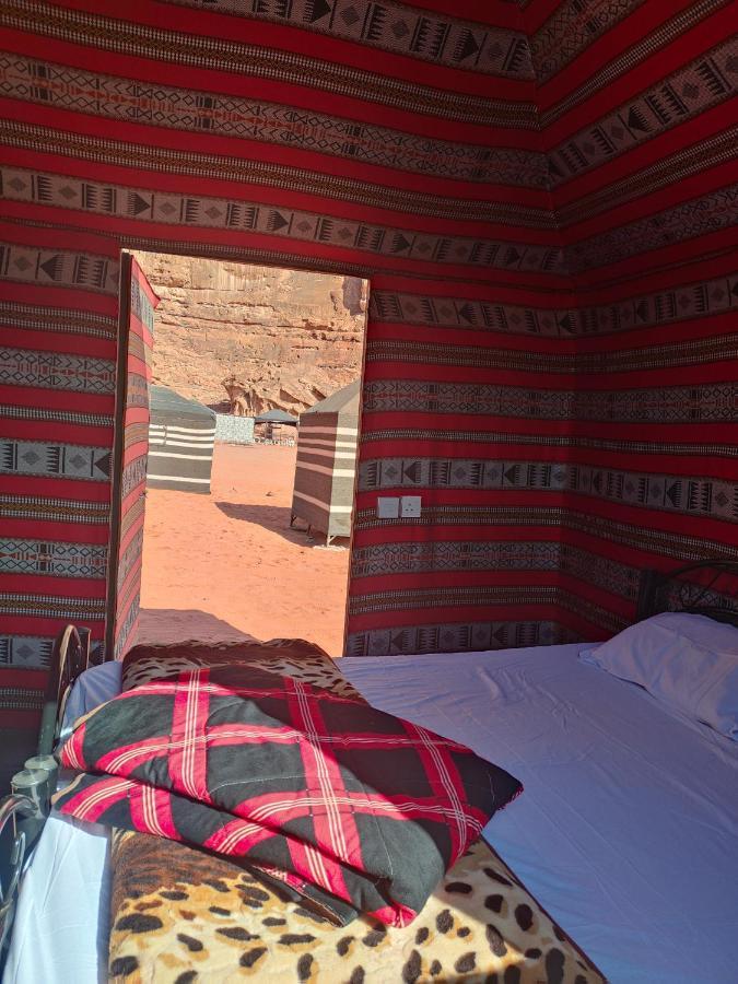 Rotana Camp Hotell Wadi Rum Exteriör bild